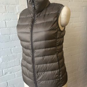 Uniqlo women’s Puff Vest